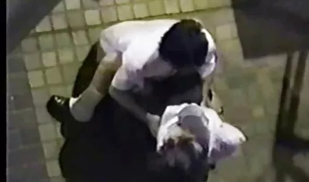 Gầy Barbara đen tham hình sex gái nhật bản trong các phòng ngủ, phòng tắm.