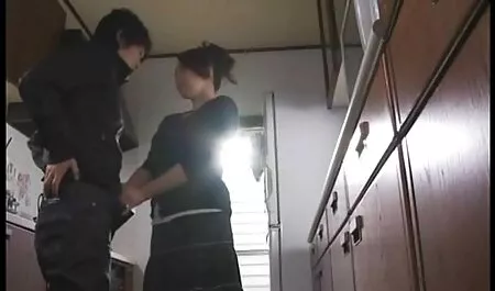 Cởi giày của bạn, các cô, cho thấy cô ấy phim sex nhat ban vú to sang trọng chân