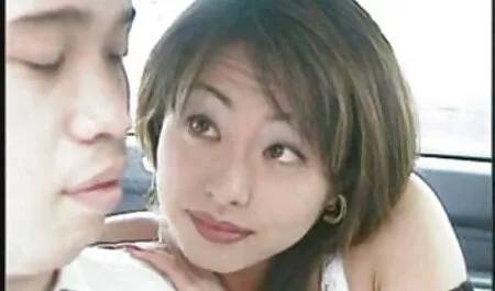 Riêng tư nói Chuyện với cô gái khỏe mạnh với kính với một giả phim sex nhat ban lon dep