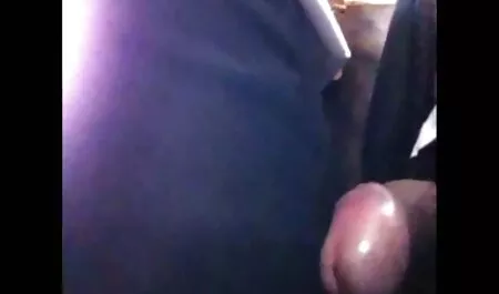 Bạn gái, xem người bạn tính ở tiệm giặt ủi. gái nhật đóng phim sex