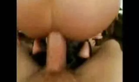 Mẹ chải răng của phim sex gái xinh nhật bản họ trong phòng tắm và hahal cọ xát chúng.