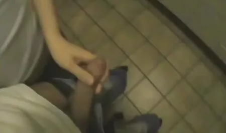 Kim Cương Hung sex nhat ban gai xinh