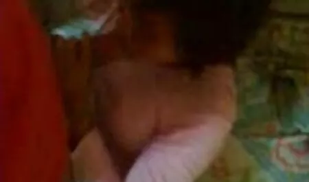 Cô muốn một tay den choi gai nhat ban người để nói chuyện với người sử dụng