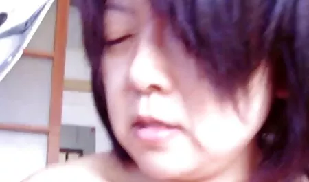 Gina my den choi gai nhat ban