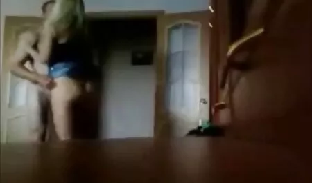 Haili đưa hai tay chân cùng một lúc ở nhà phim sec dep nhat tắm hơi.