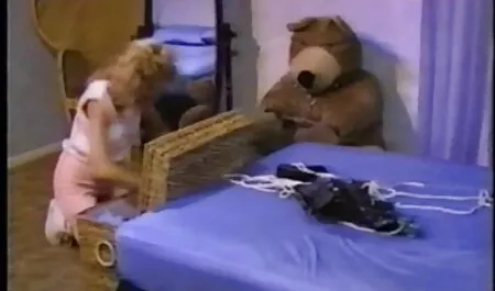 Gà với phụ cơ thể roi béo ở phía trước khiêu dâm ảnh nói chuyện sex gai gia nhat