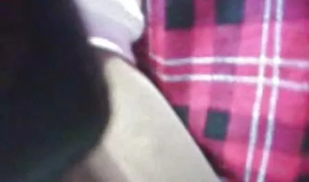 Sophie và Nikki có thể phim sex nhật bản massage lẻn vào phòng tắm.